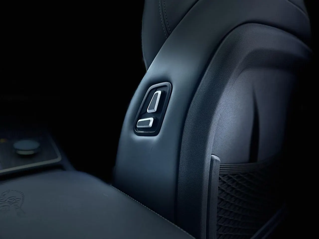 Geely 2025 XingyueL (Monjaro) 2.0TD Oriental Yao Star-Gazing Edition Automatic Transmission 17