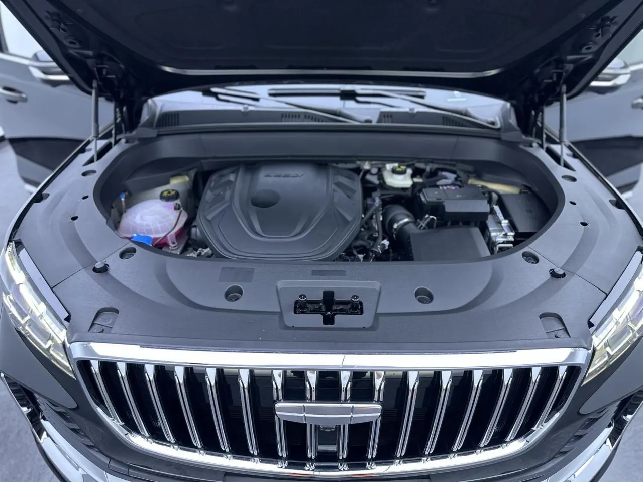 Geely 2025 XingyueL (Monjaro) 2.0TD Oriental Yao Star-Gazing Edition Automatic Transmission 22