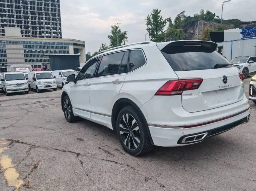 Volkswagen 2023 Tiguan L R-Line 2.0TSI 330TSI Two-Drive R-Line Yuexiang Edition (Revised) Automatic Gear 7