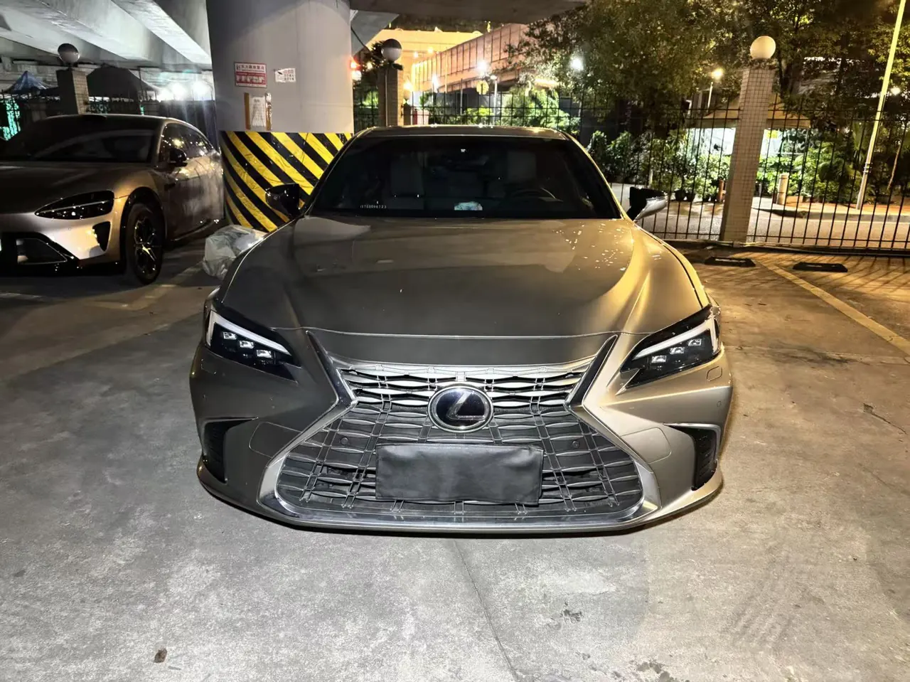 Lexus ES (Imported) 2025 ES200 2.0 Stepless Edition Automatic Gear 2