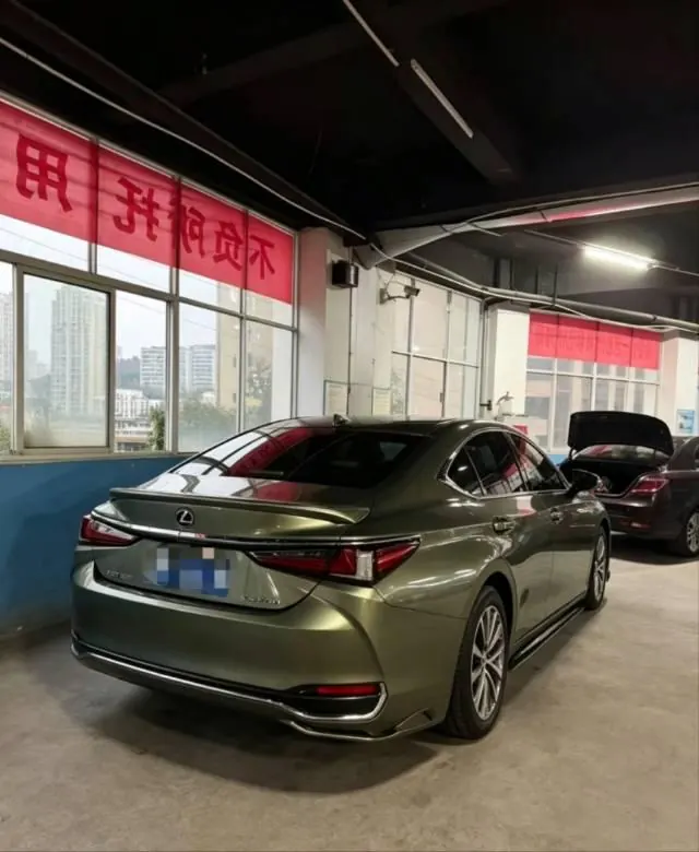 Lexus ES (Imported) 2020 ES200 2.0 Stepless Premium Edition Automatic Gear 5
