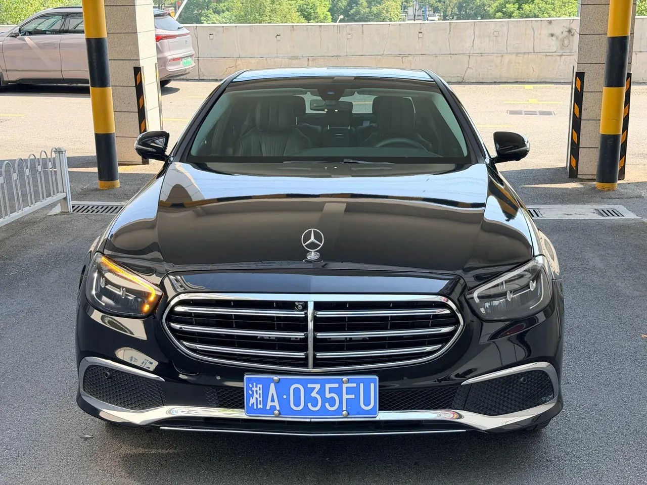 Mercedes Benz E Class 2022 E 300 L 2.0T Fashion (Change 2) Automatic Gear 2