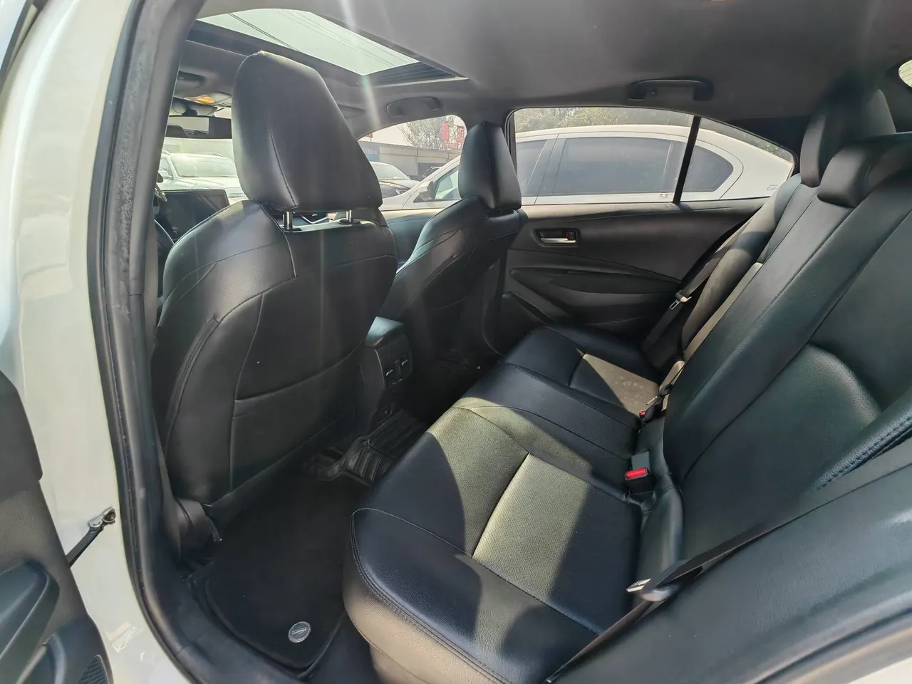 Toyota 2022 Lei Ling Shuangqing 1.8H Stepless Leading Edition Automatic Gear 5