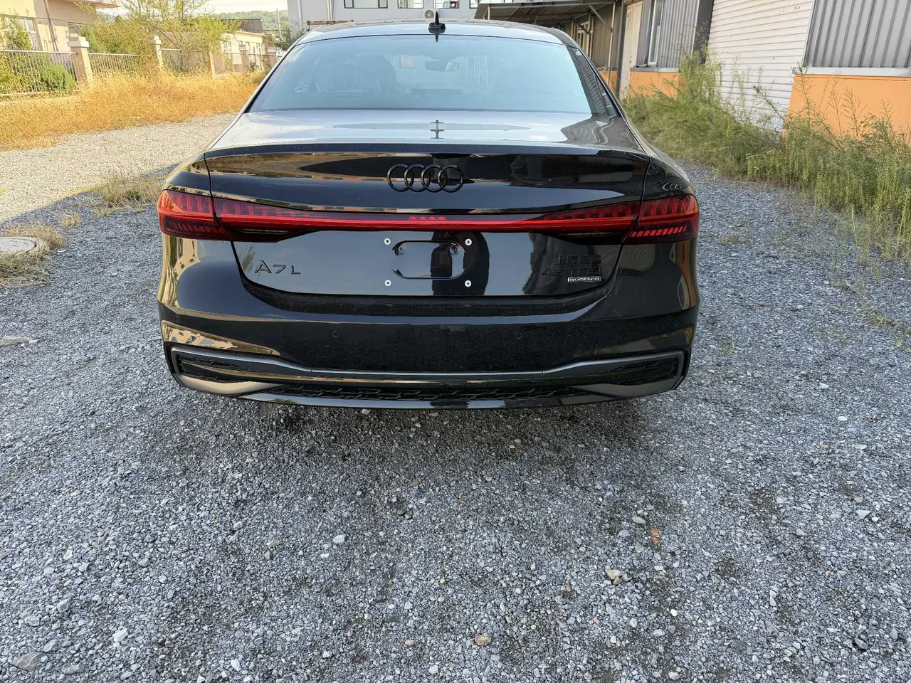 Audi 2026 A7L 2.0TFSI 45TFSI Quattro Black Samurai Edition Automatic Gear 2