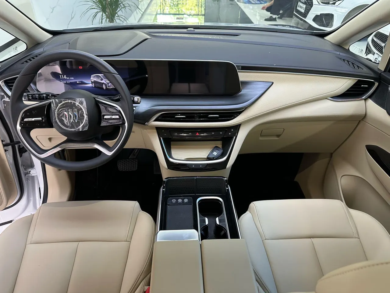 Buick 2026 GL8 Lu Shang 1.5T Comfortable DG Edition Automatic Gear 5