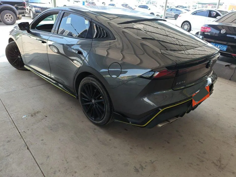 ChangAn 2022 UNI-V 1.5T Sports Edition Automatic 6