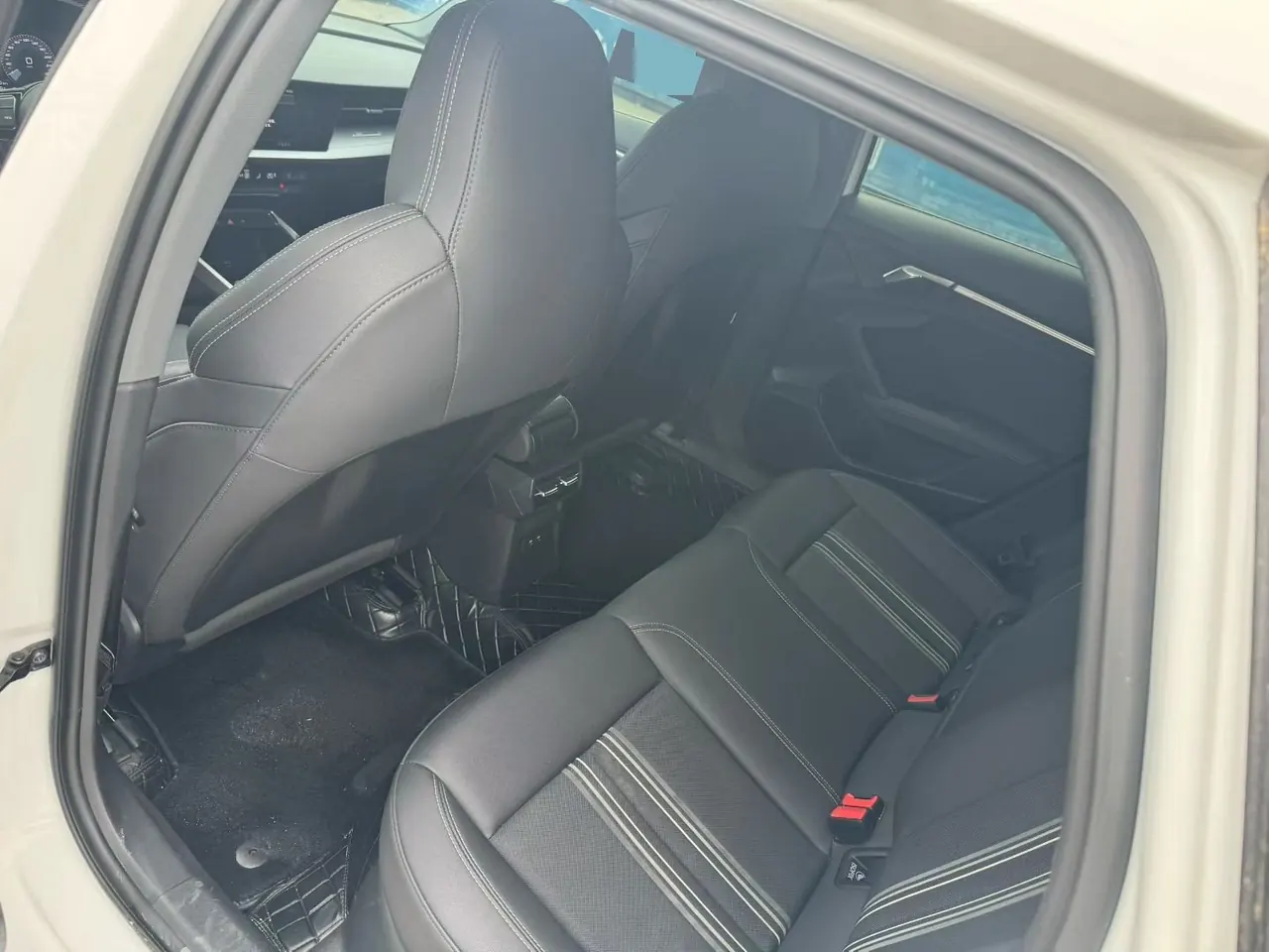 Audi 2022 A3 Sportback 1.4TFSI 35TFSI Enterprising and Elegant Automatic Gear 4