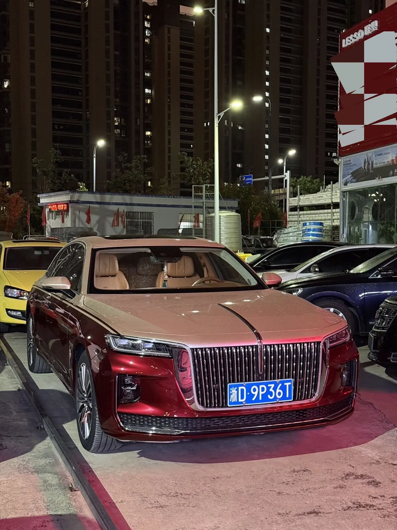 HongQi 2020 H9 48V 2.0T Zhilian Qi Chang Edition Automatic Gear 3