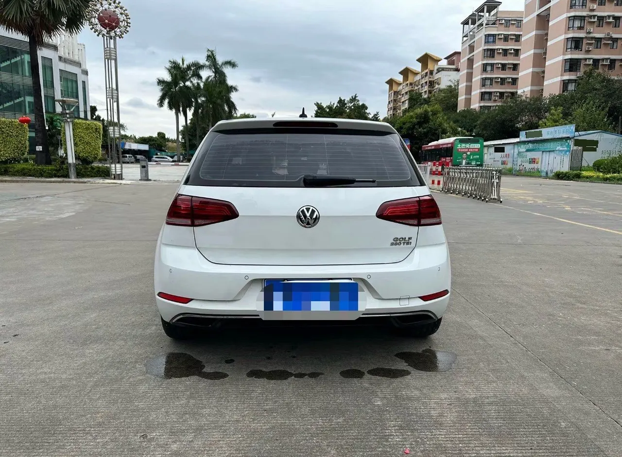 Volkswagen 2020 Golf 7 1.4TSI 280TSI Beloved Edition Comfortable Automatic 5
