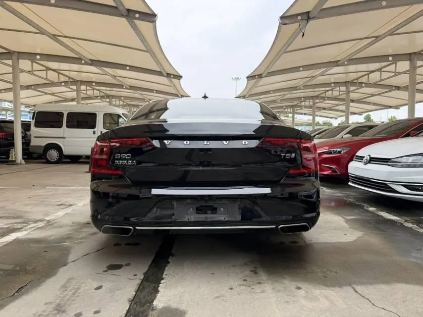 Volvo 2020 S90 2.0T T5 Zhiyi Deluxe Edition Automatic Gear 6
