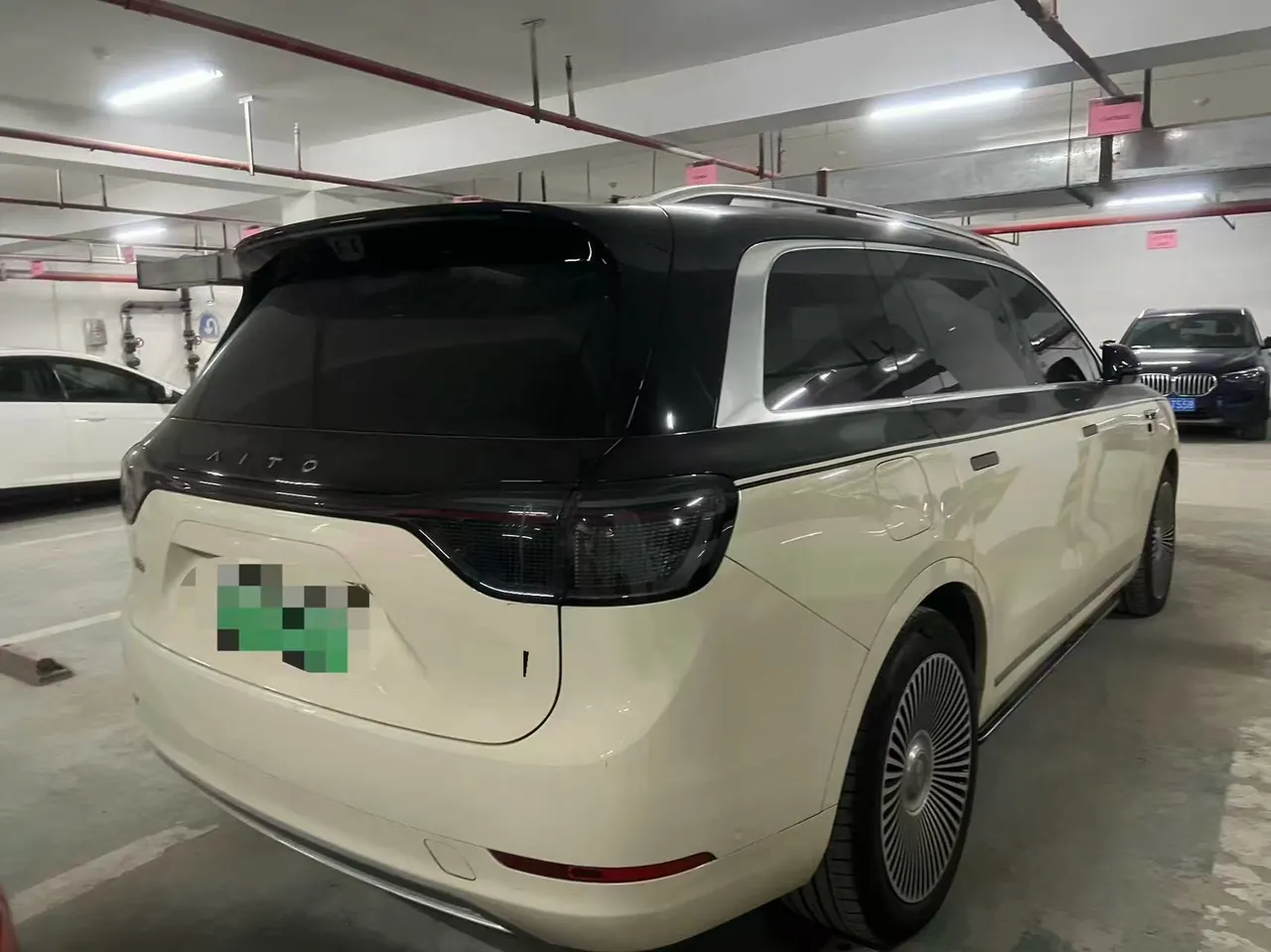 AITO 2025 AITO M9 extended range Max version 52kWh5 seat version automatic gear 4