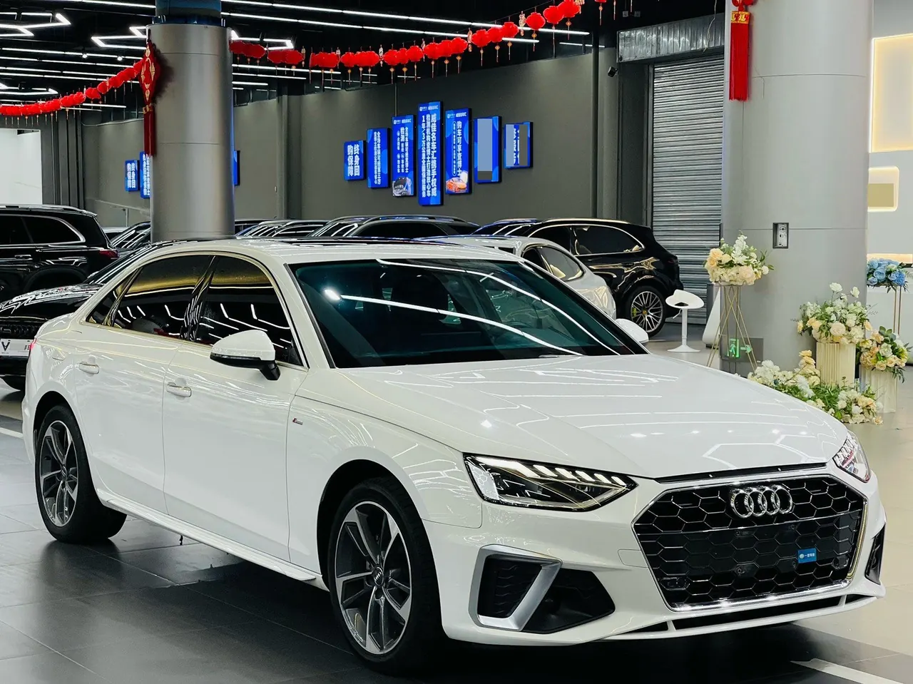 Audi 2020 A4L 2.0TFSI 40TFSI Fashion Dynamic Automatic 3