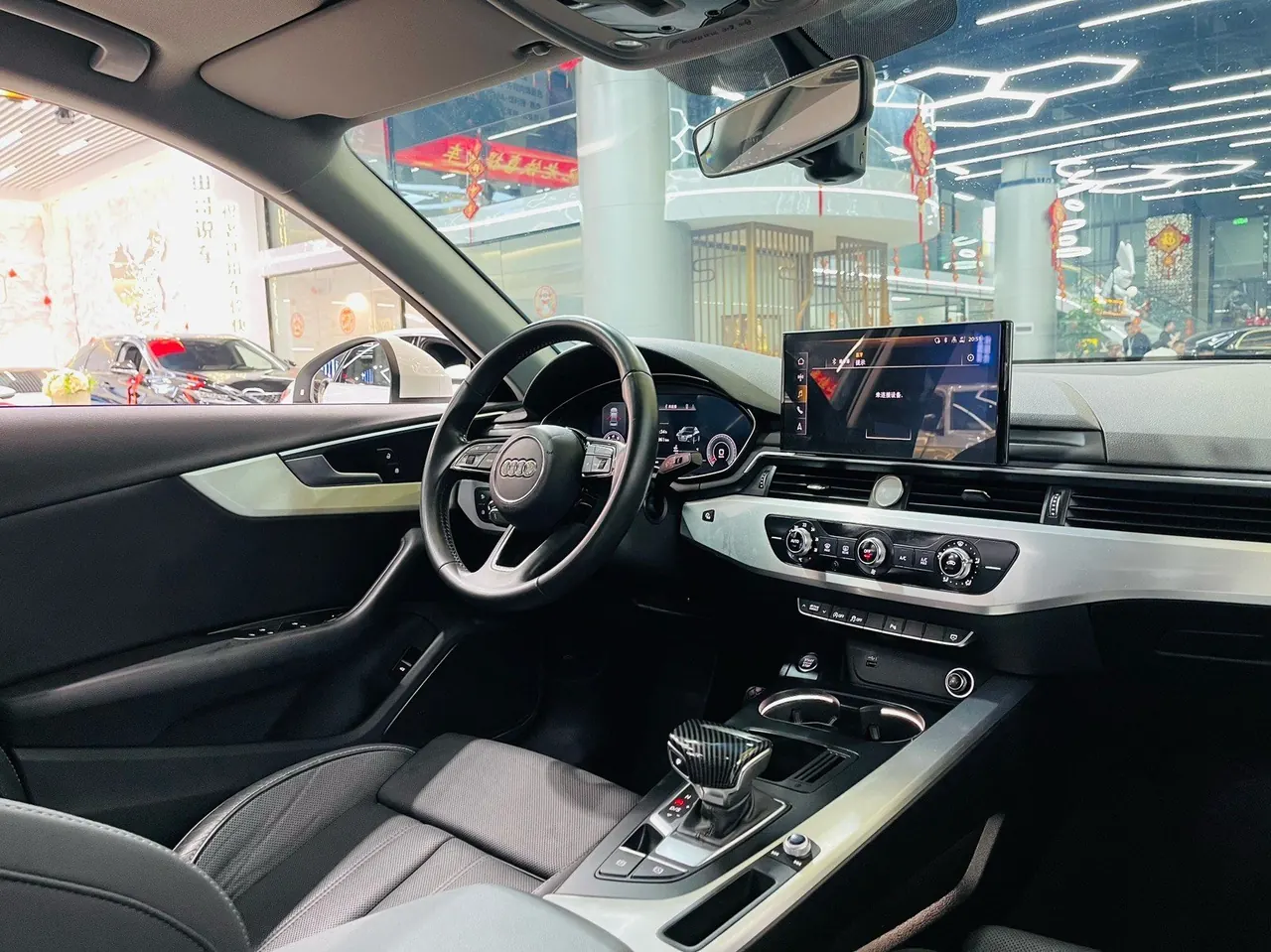 Audi 2020 A4L 2.0TFSI 40TFSI Fashion Dynamic Automatic 8