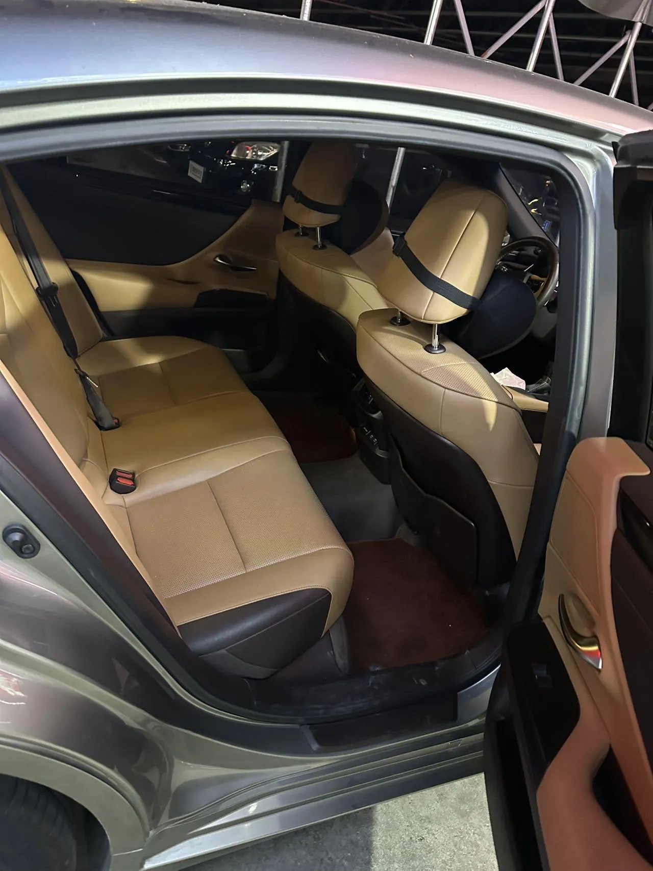 Lexus ES (Imported) 2020 ES200 2.0 Stepless Premium Edition Automatic Gear 7