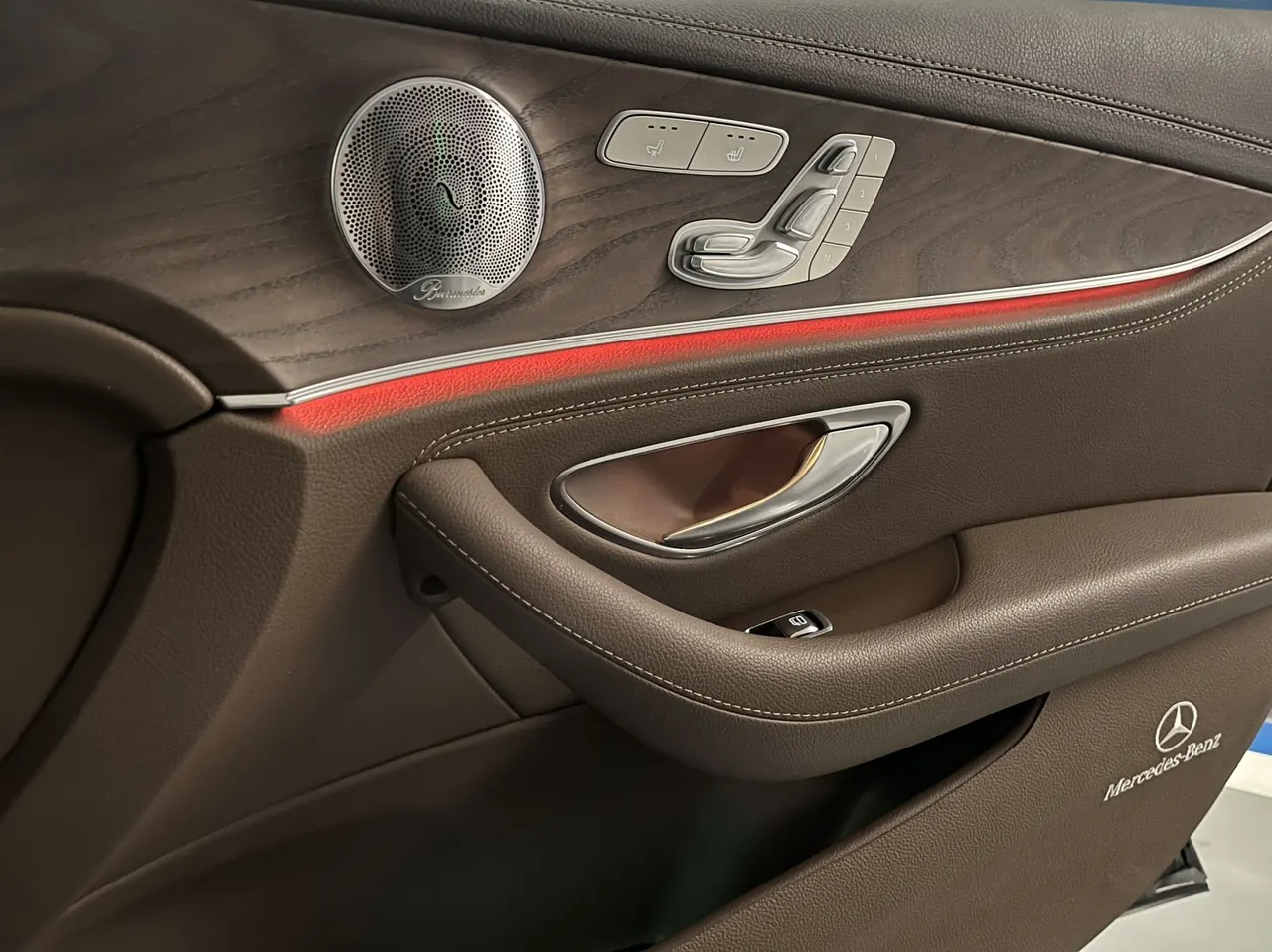 Mercedes Benz E-Class 2020 E 300 L 2.0T Special Edition (Modified) Automatic Gear 9