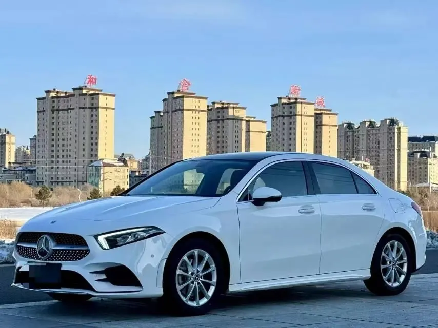 Mercedes Benz Class A 2021 A 200 L 1.3T Dynamic Automatic 4