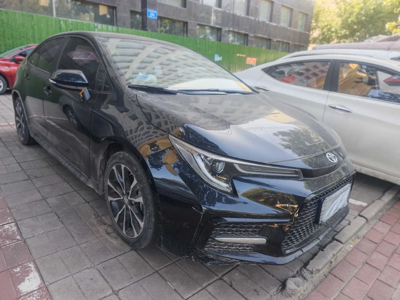Toyota 2021 Lei Ling 1.2T Stepless 185T Sports Edition Automatic Gear 3
