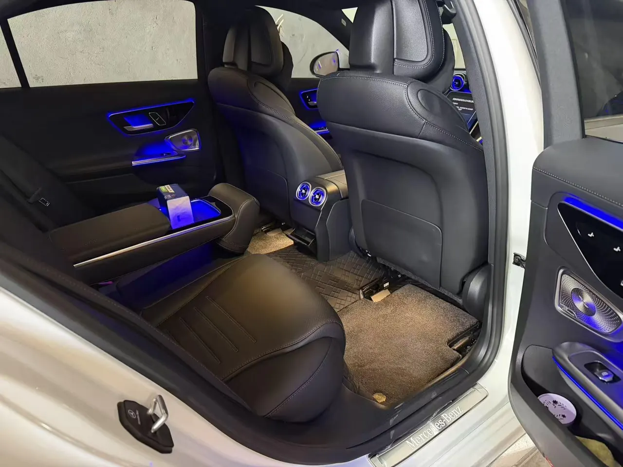 Mercedes Benz Class C 2026 C 260 L 48V 2.0T Sports Special Edition Automatic Gear 5