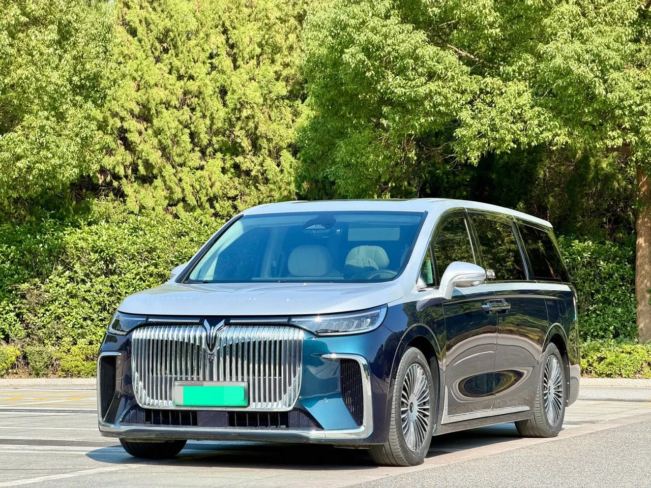 Voyah 2025 dreamers PHEV 1.5T four-wheel drive flagship Kun Peng version automatic gear 7