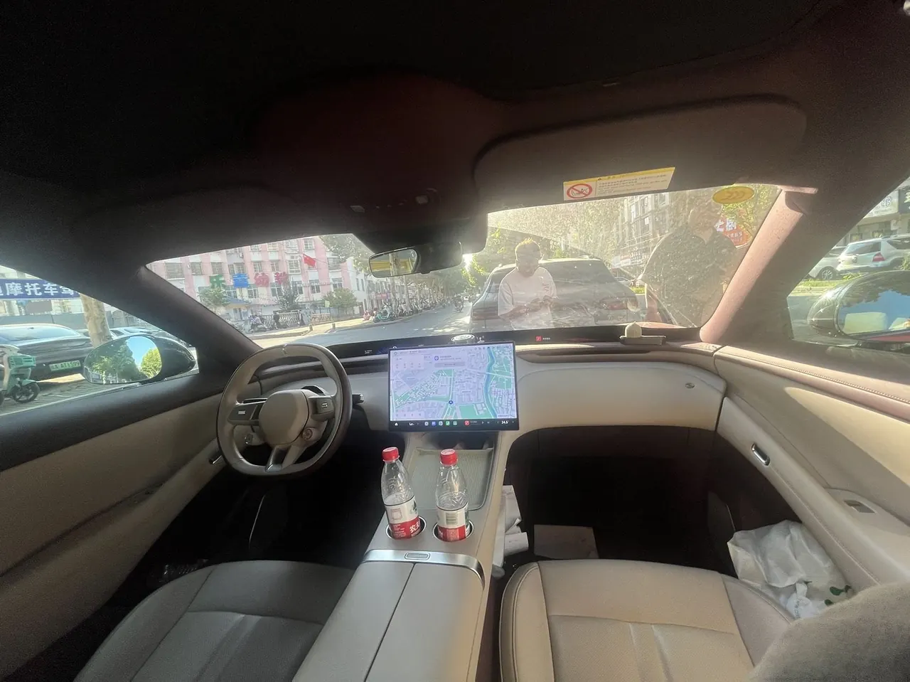 MI 2025 YU7 Long Endurance Rear Drive Automatic Gear 5