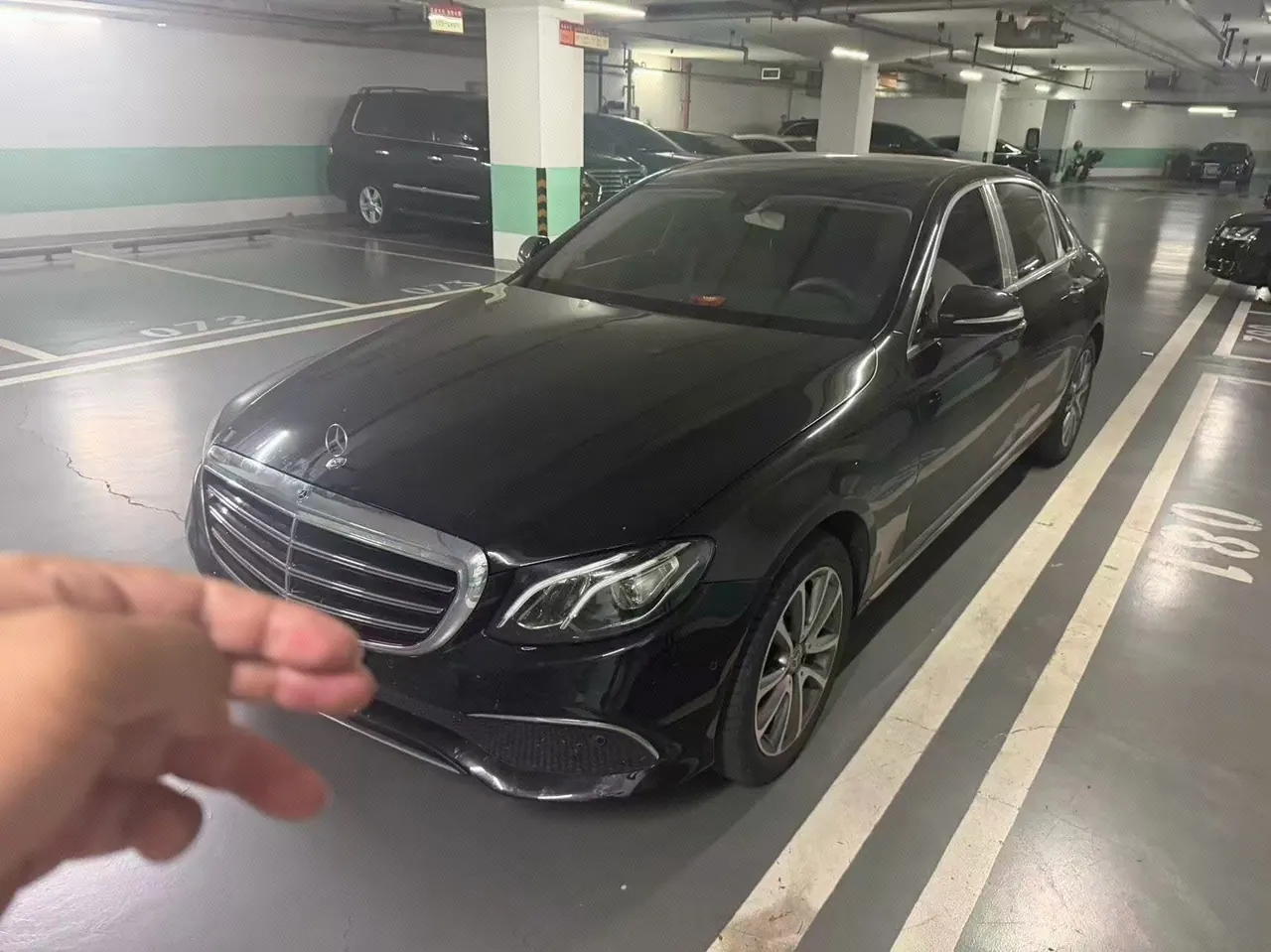 Открыть галерею: Mercedes Benz E Class 2020 E 260 L 48V 1.5T (modified) automatic gear
