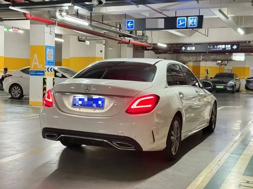 Mercedes Benz Class C 2020 C 200 L 1.5T Fashion Sports Edition Automatic Gear 9