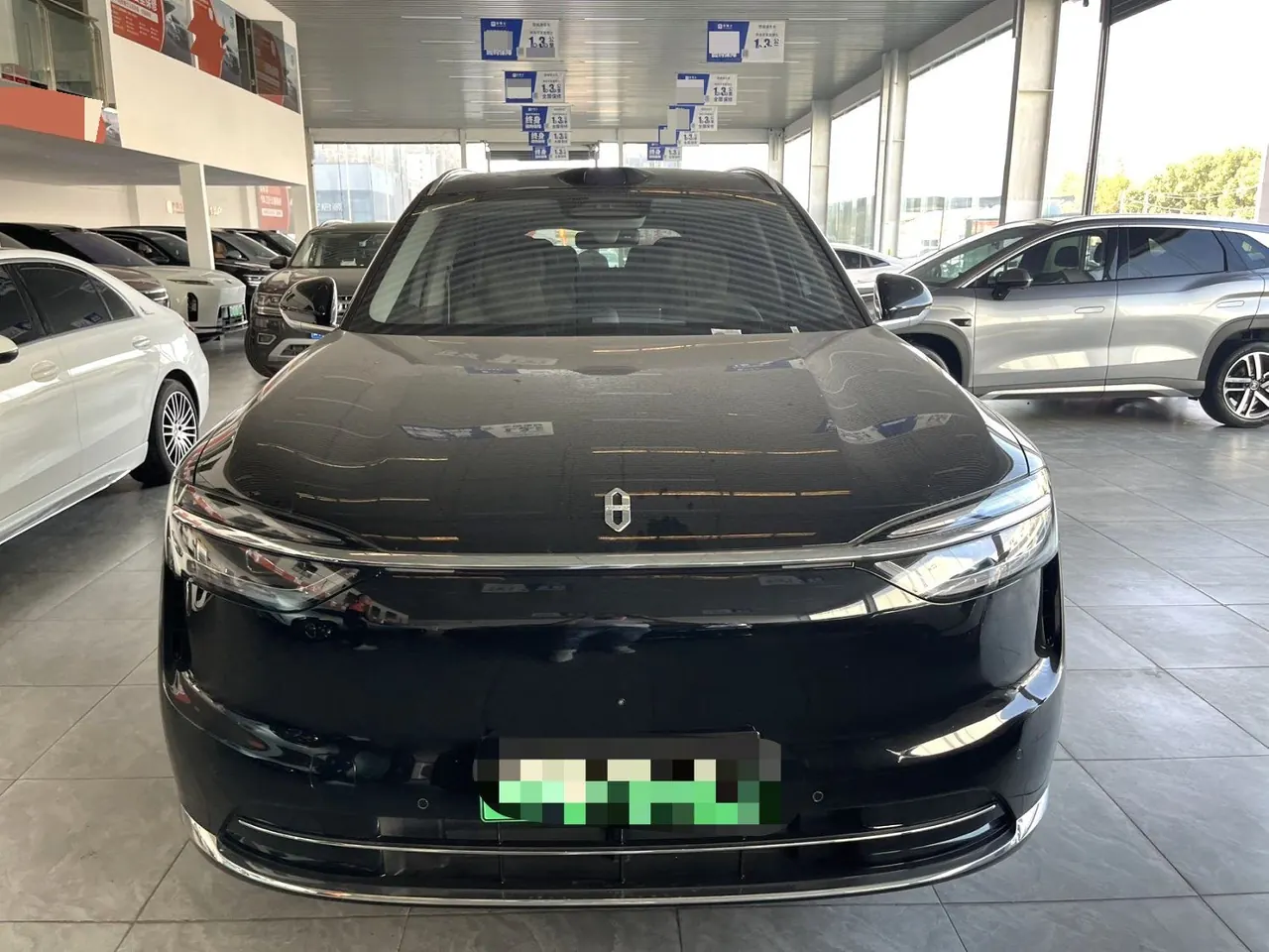 AITO 2026 AITO M7 extended range Ultra 4-wheel drive version 6 seats (192-line laser Radar) automatic gear 2