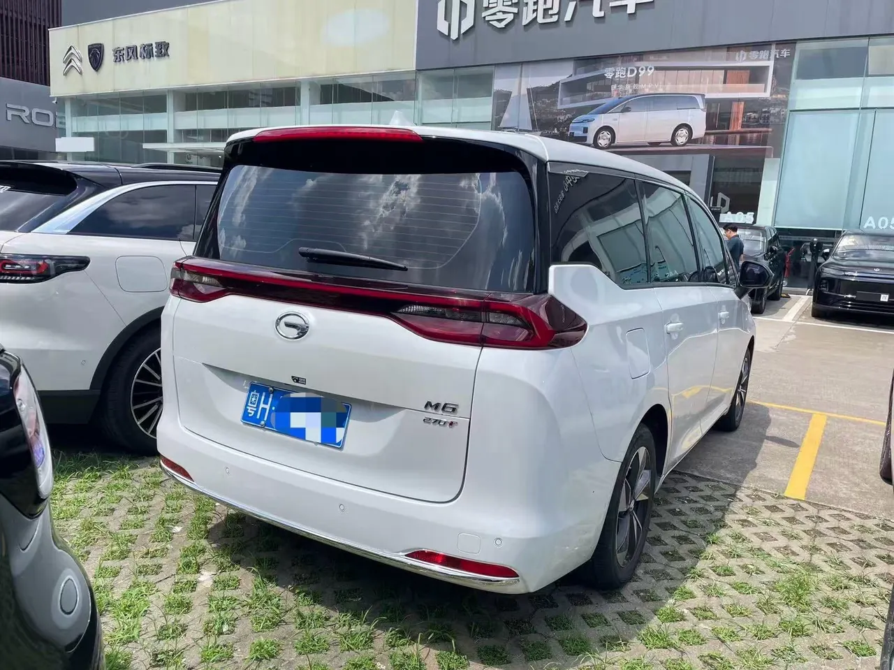 GAC Trumpchi 2021 M6 PRO 1.5T 270T Prestige Automatic 3