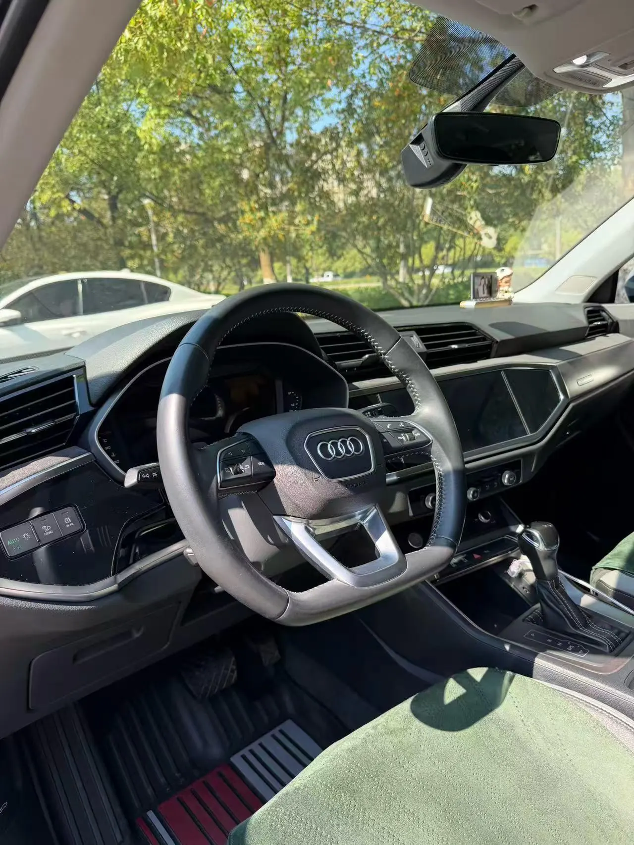 Audi 2020 Q3 2.0TFSI 40TFSI Fashion Dynamic Automatic 9