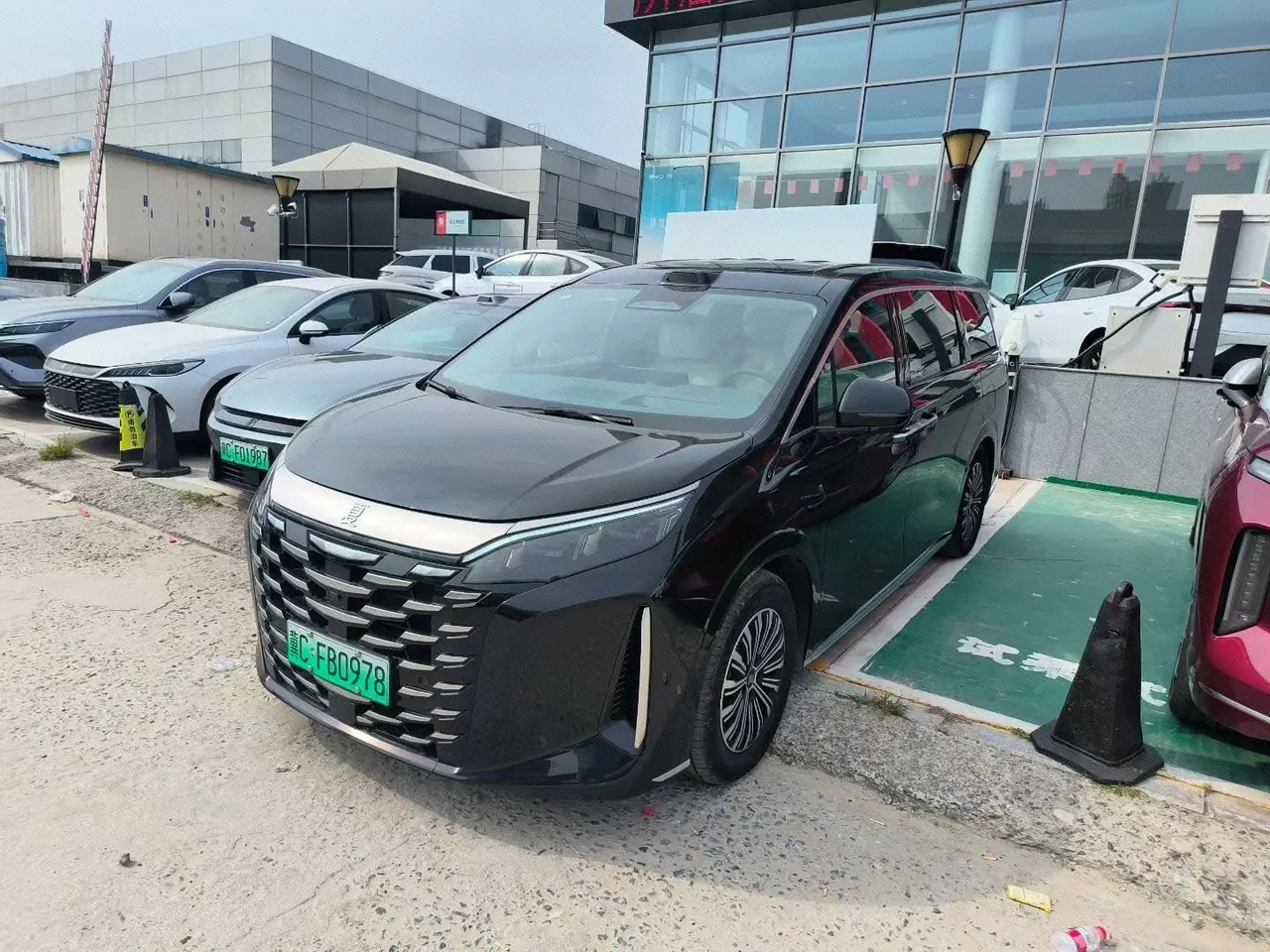BYD 2026 summer DM-i 1.5T stepless 218km excellent automatic gear - View 1