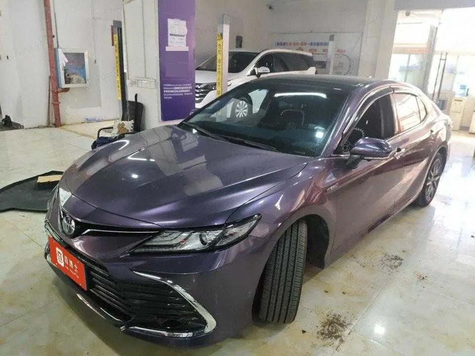 Открыть галерею: Toyota 2021 Camry Dual Engine 2.5HG Stepless Deluxe Automatic Gear
