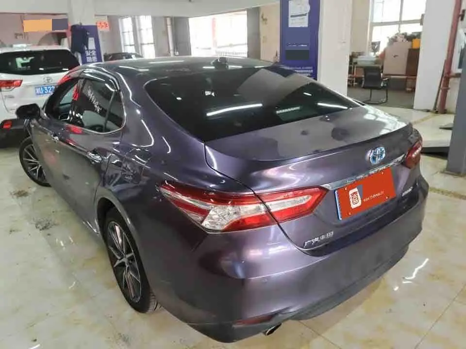 Toyota 2021 Camry Dual Engine 2.5HG Stepless Deluxe Automatic Gear 2