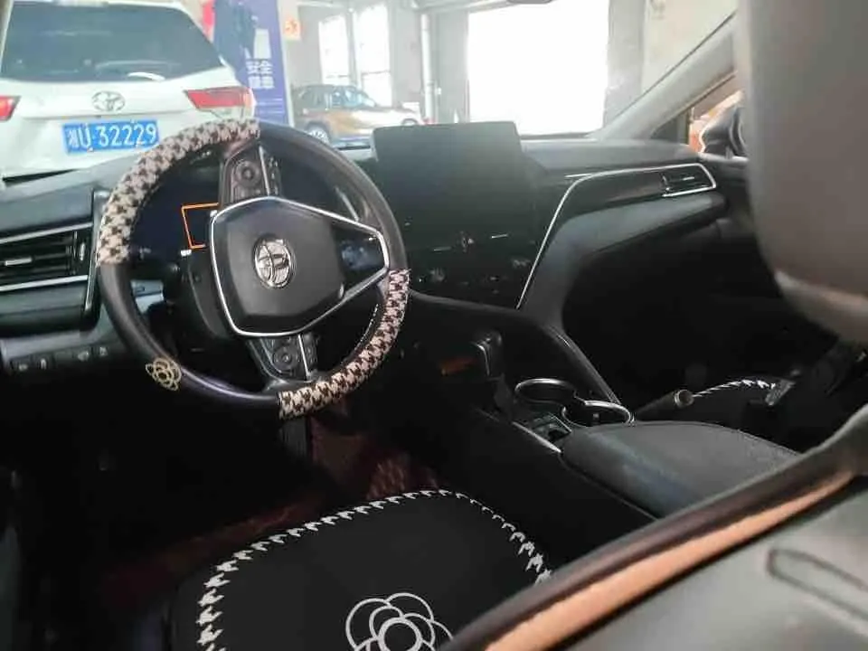 Toyota 2021 Camry Dual Engine 2.5HG Stepless Deluxe Automatic Gear 9