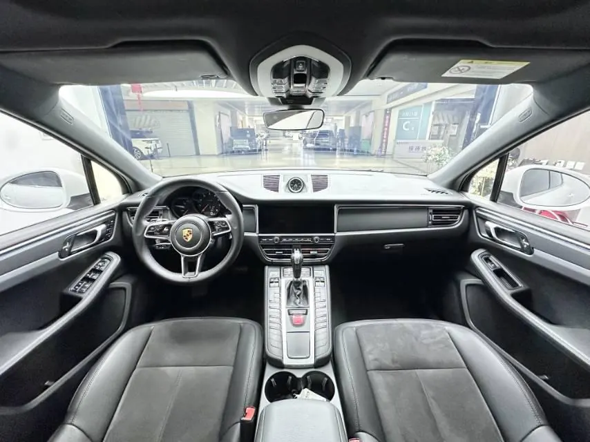 Porsche Macan (Imported) 2020 Macan 2.0T Automatic Gear 4