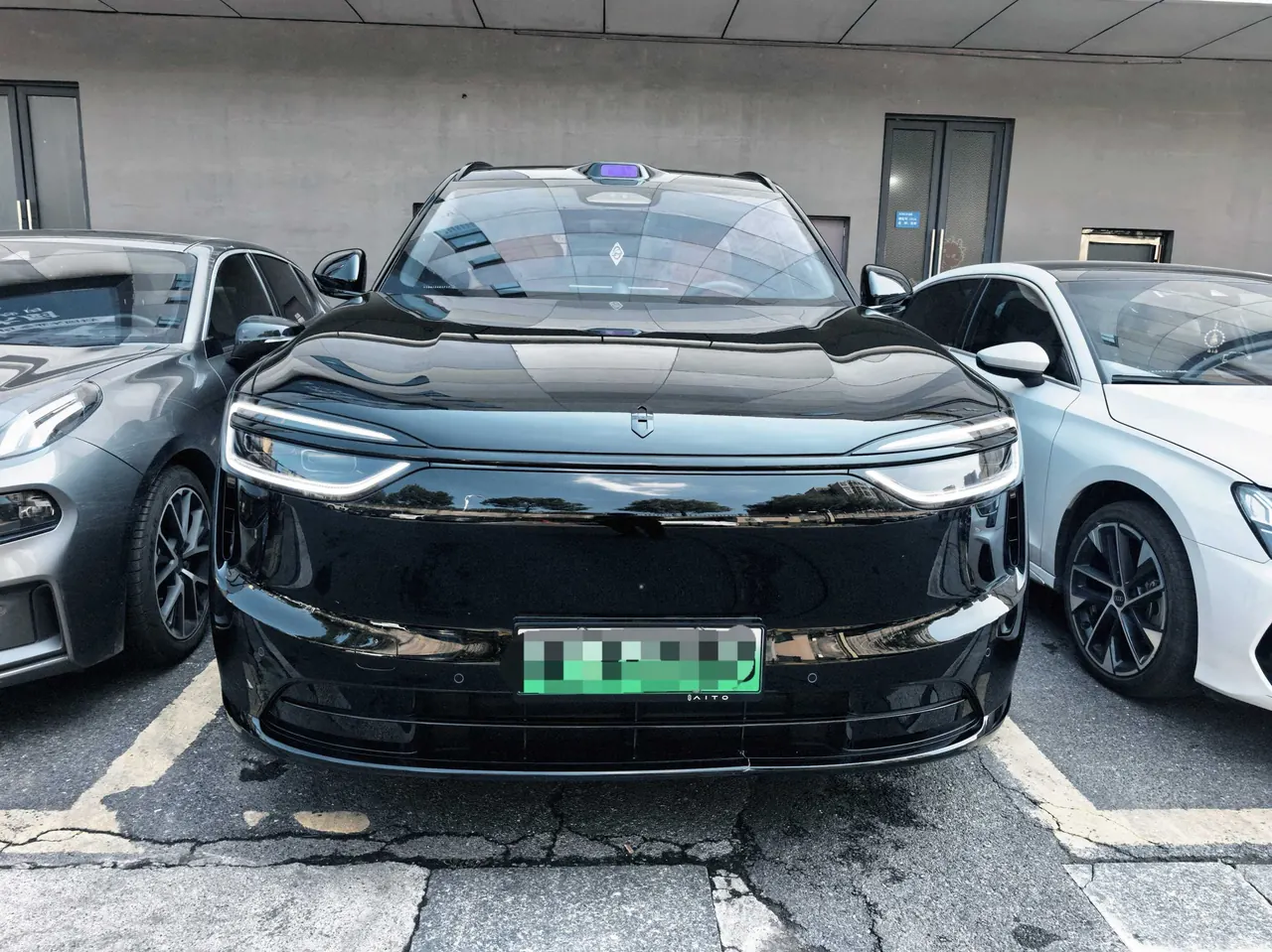 AITO 2026 AITO M7 extended range Max 4-wheel drive version 5 (192-line laser Radar) automatic gear 2