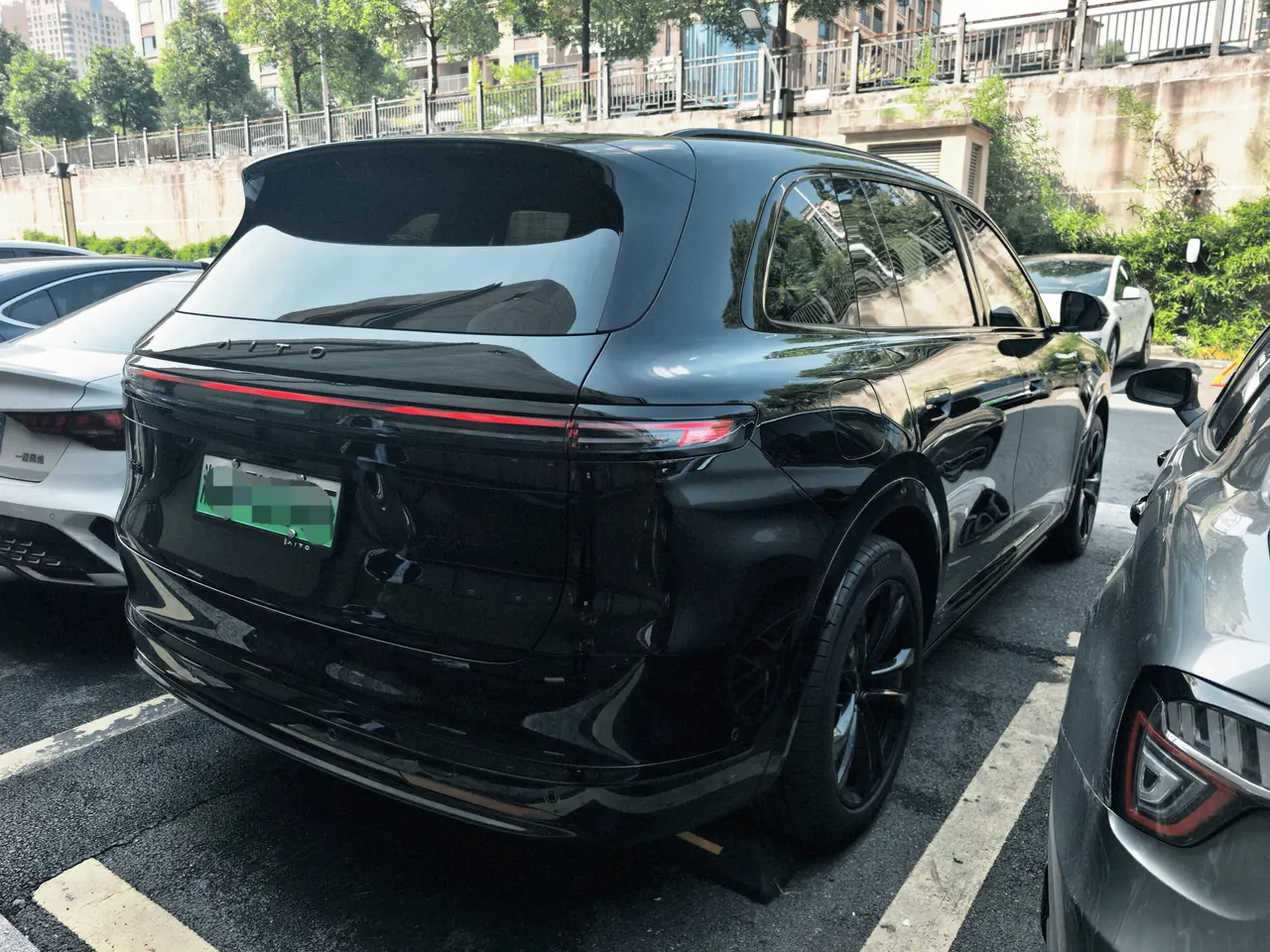 AITO 2026 AITO M7 extended range Max 4-wheel drive version 5 (192-line laser Radar) automatic gear 6