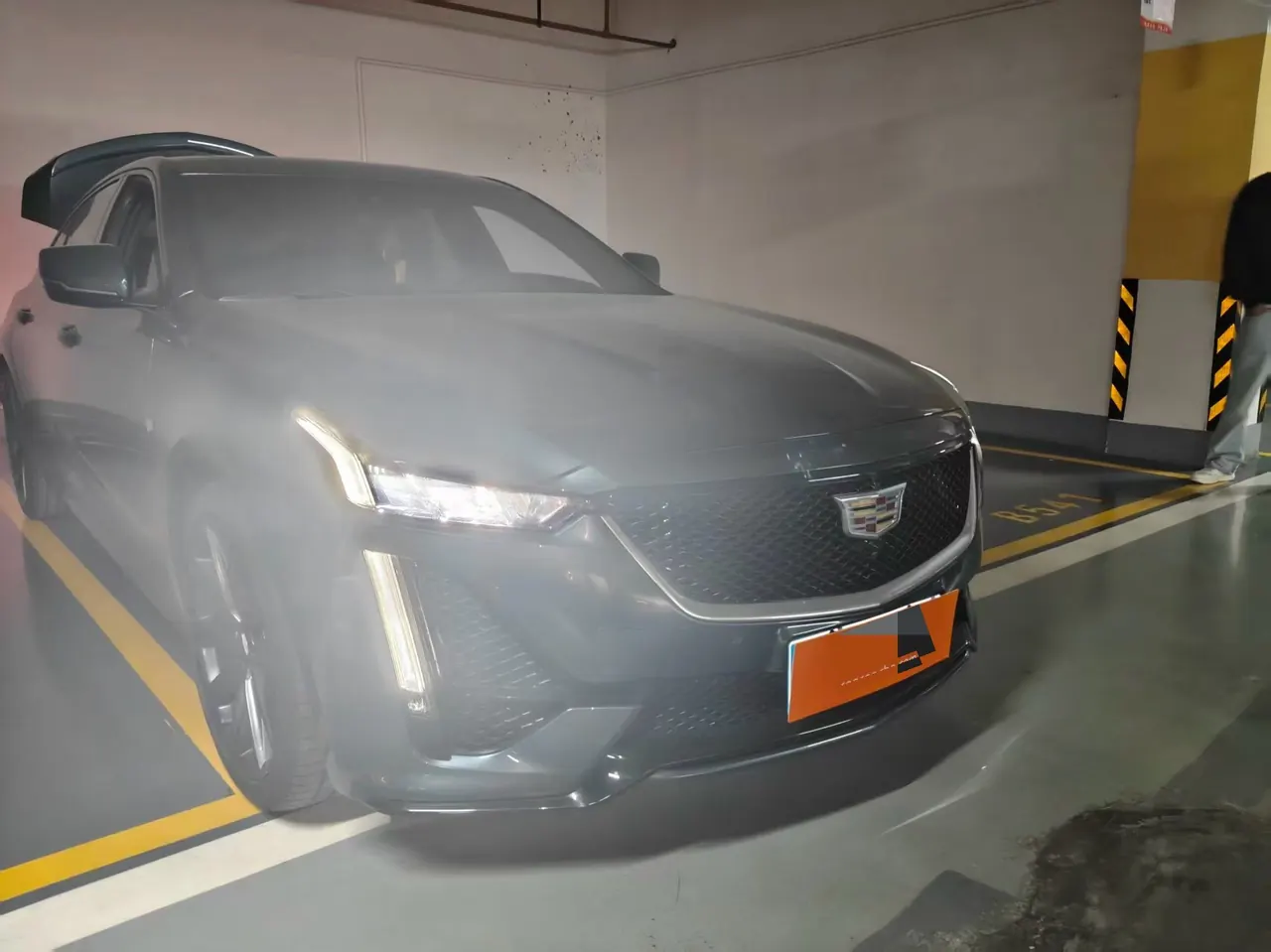 Cadillac 2020 CT5 2.0T 28T Platinum Sports Edition Automatic Gear 5