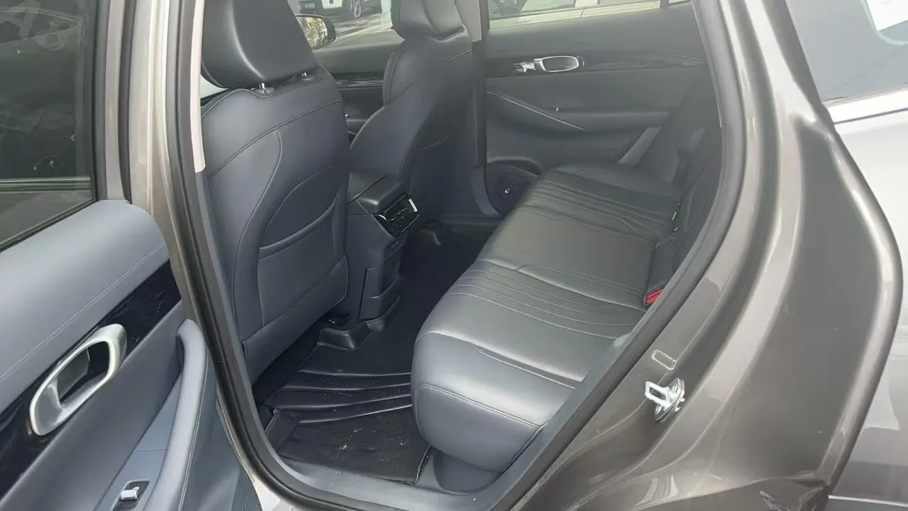 Geely Galaxy 2026 E 5 610km Discovery Edition Automatic Gear 3