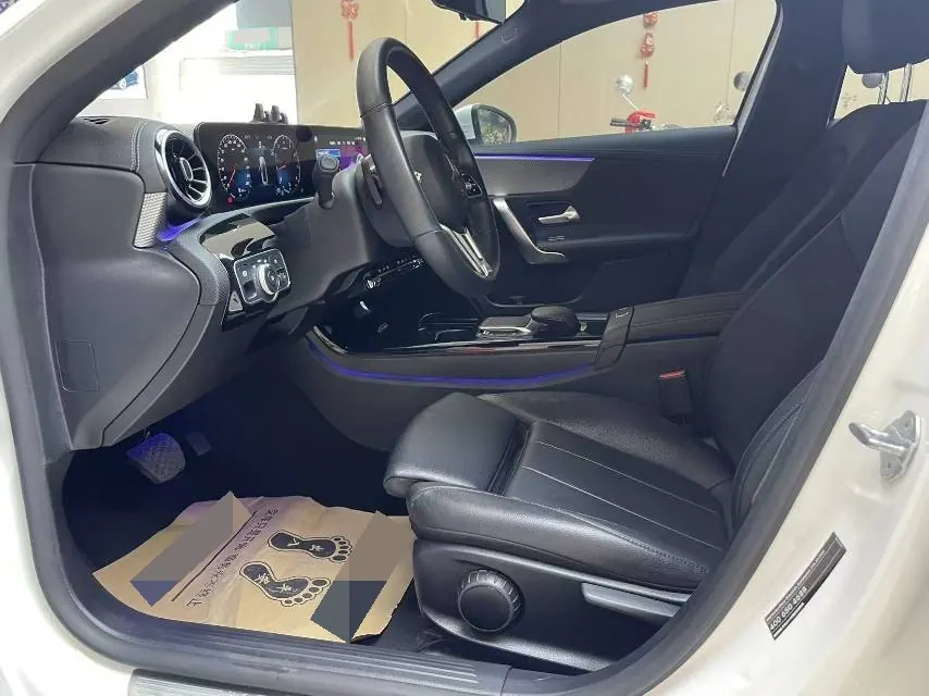 Mercedes Benz Class A 2021 A 180 L 1.3T automatic gear 4