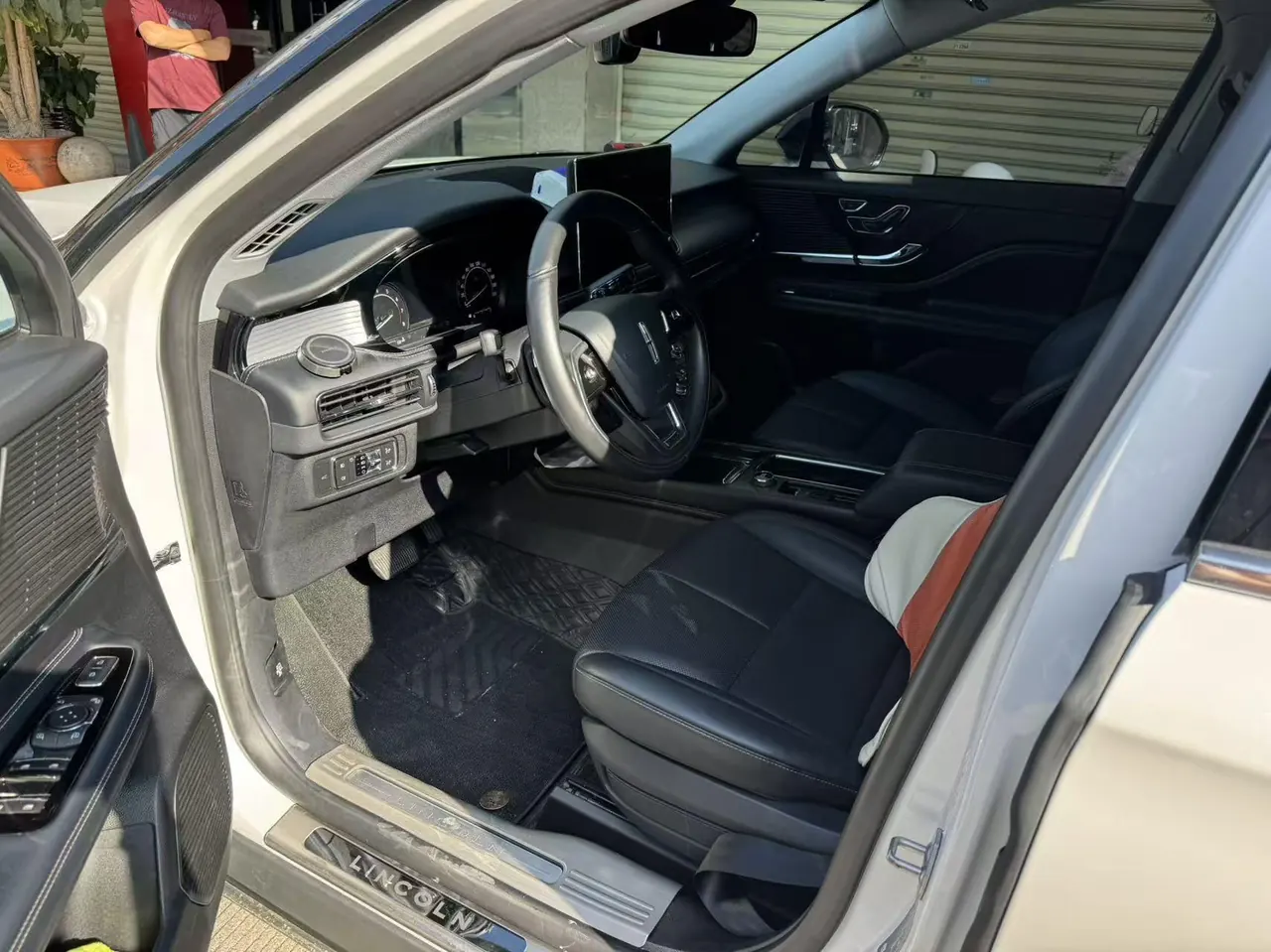 Lincoln 2021 adventurer 2.0T two-wheel drive Zunyue version automatic gear 4