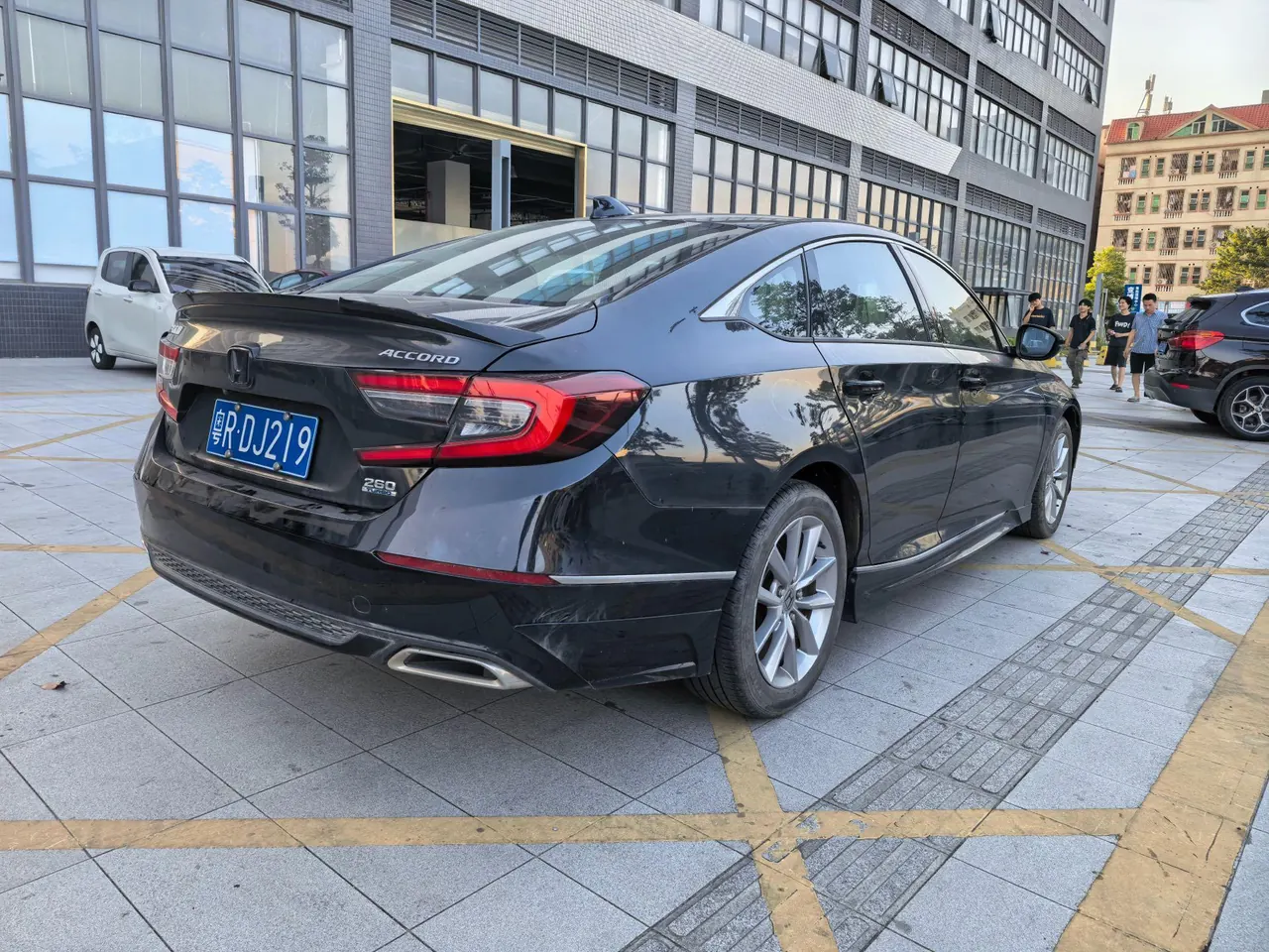 Honda 2022 10th Generation Accord 1.5T Stepless 260TURBO Deluxe Automatic Gear 9