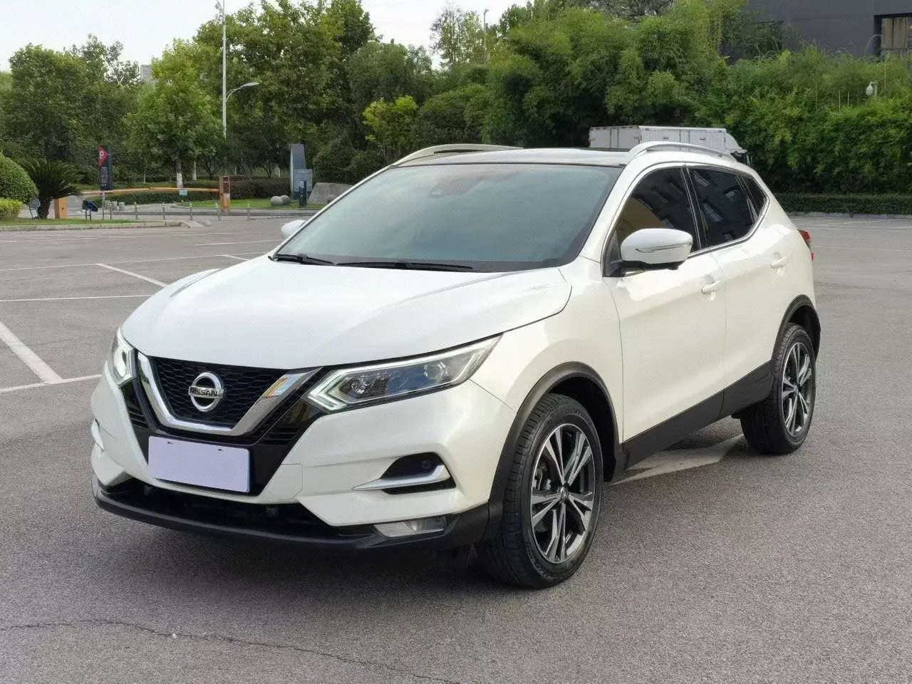 Открыть галерею: Nissan 2022 Xiao Ke 2.0 Stepless XV Prem Deluxe Edition Automatic Gear