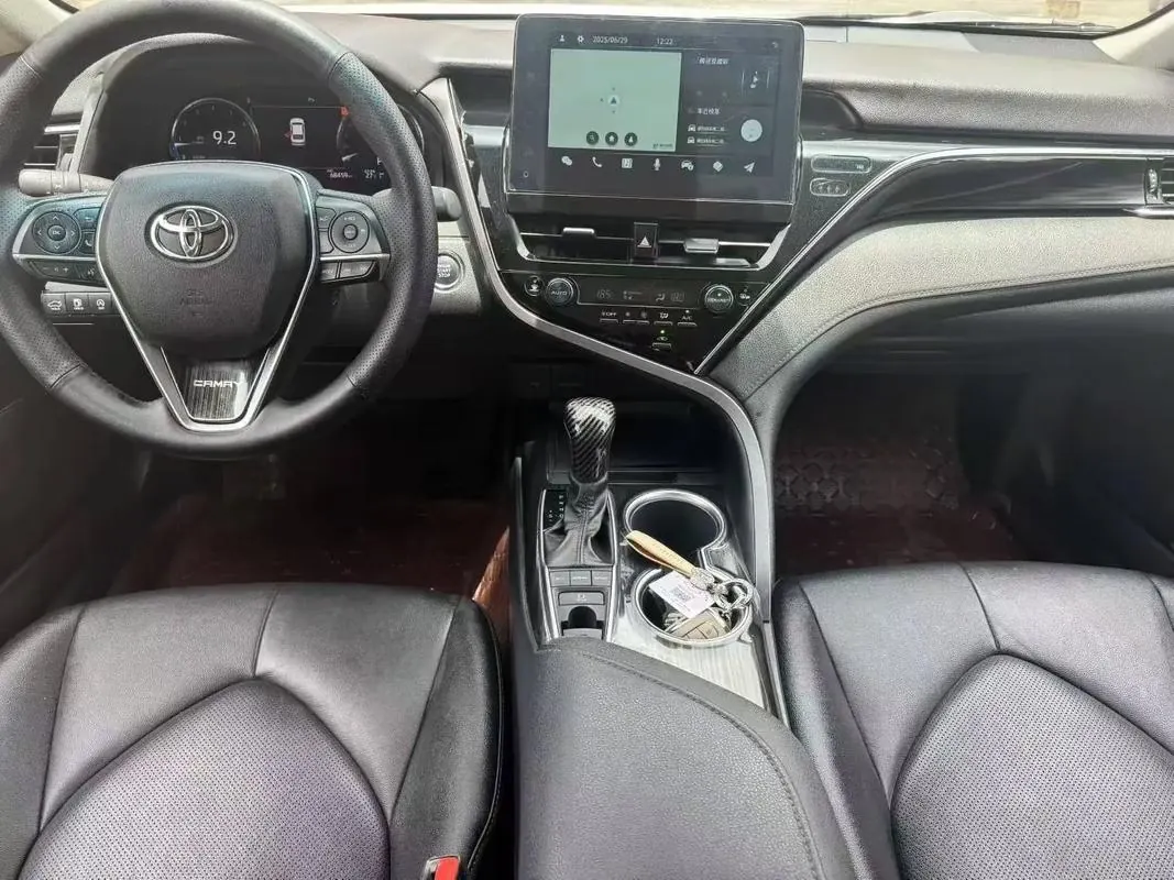 Toyota 2021 Camry 2.5G Deluxe Edition Automatic Gear 5