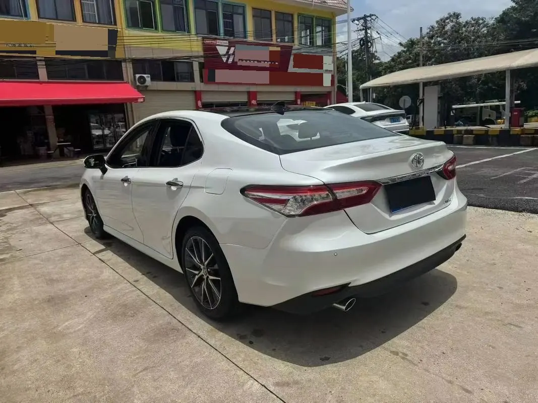 Toyota 2021 Camry 2.5G Deluxe Edition Automatic Gear 7
