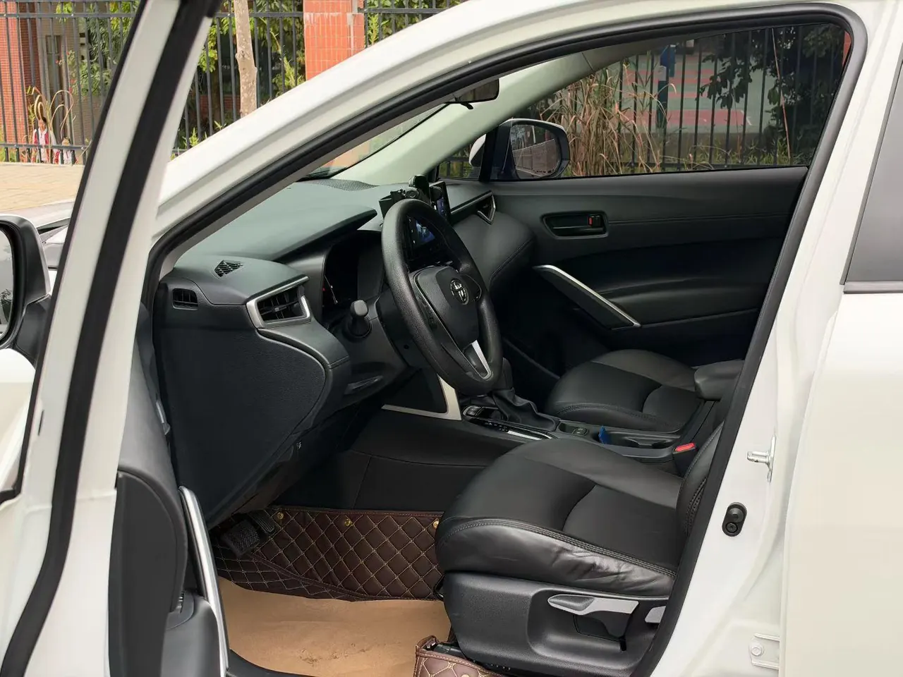 Toyota 2023 Front Landa 2.0 Stepless Elite Edition Automatic Gear 3