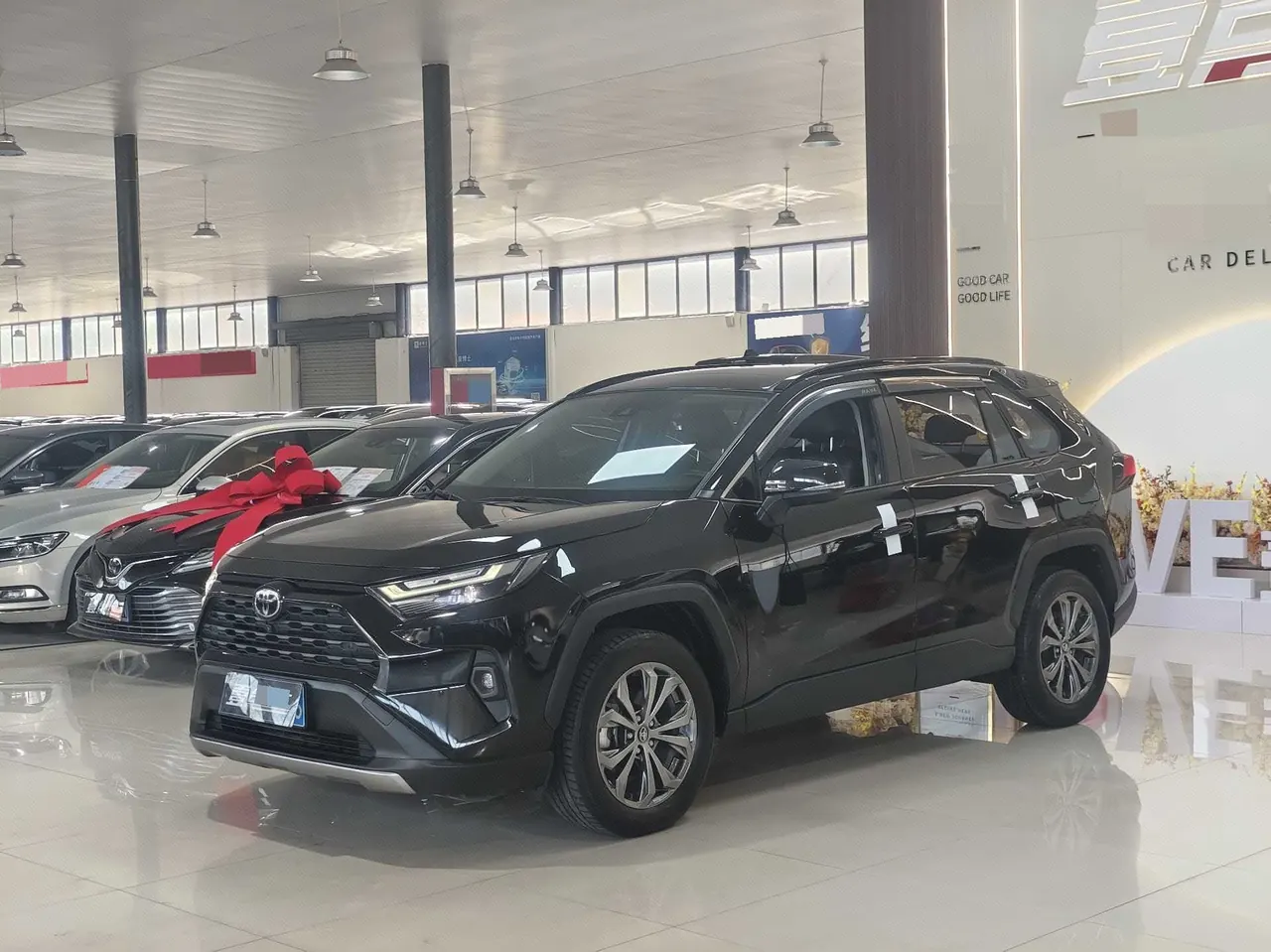 Open image lightbox: Toyota 2023 RAV4 Rongbo 2.0 Stepless Two-Drive Fashion Plus Edition Automatic Gear