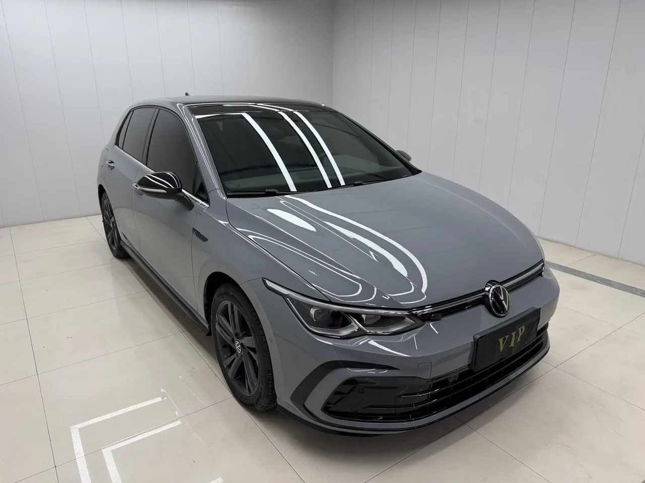 Volkswagen 2021 Golf 8 R-Line 1.4TSI 280TSI Automatic 3
