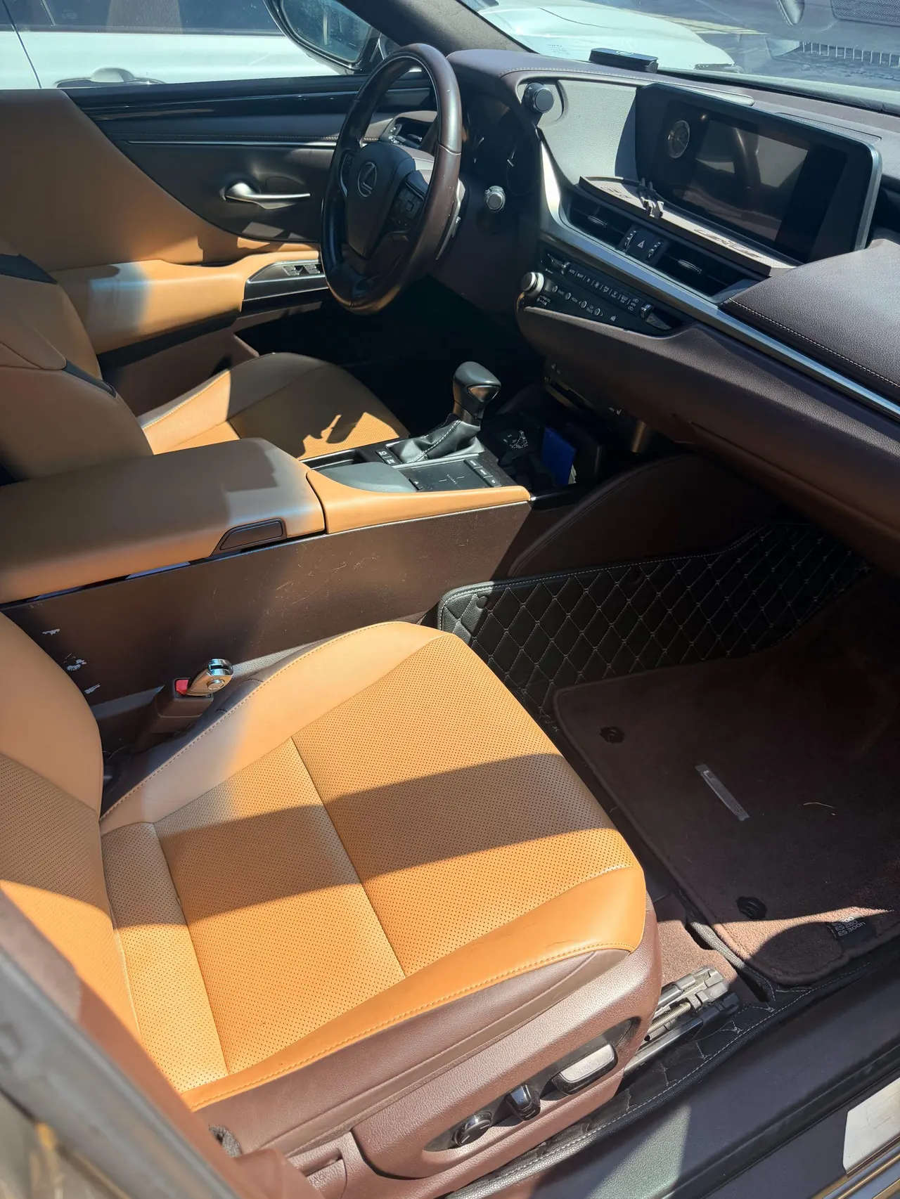 Lexus ES (Imported) 2020 ES300h 2.5 Stepless Excellence Edition Automatic Gear 5