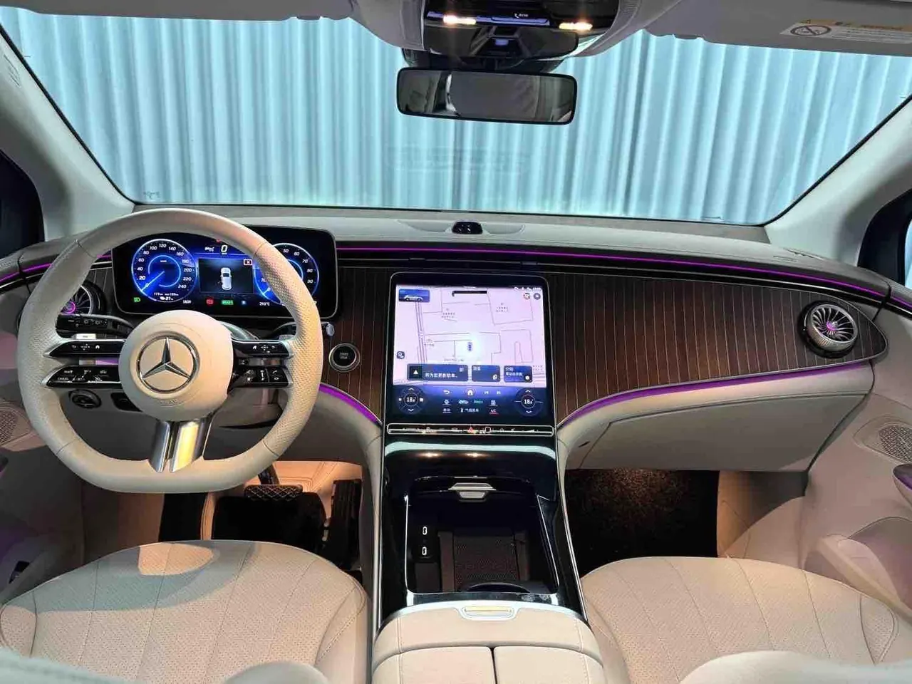 Mercedes Benz 2023 EQE SUV 350 4MATIC EQE SUV 350 4MATIC Pioneer Edition Automatic 6