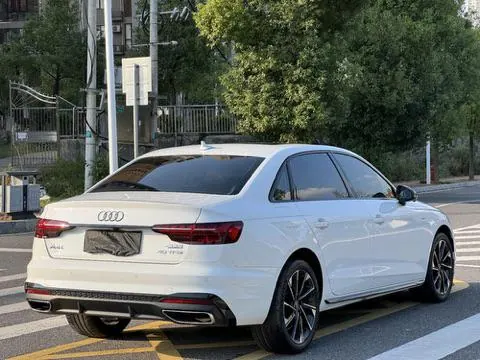 Audi 2023 A4L 2.0TFSI 40TFSI Deluxe Dynamic Automatic 7